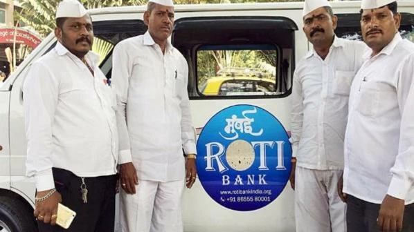 'बाप्पाच्या पुढ्यात ठेवलेली फळं वाया जावू नये' रोटी बँकेचं आवाहन